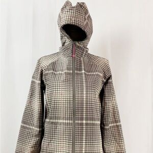 Lululemon RARE Plaid Apres Yoga Rain Jacket new!